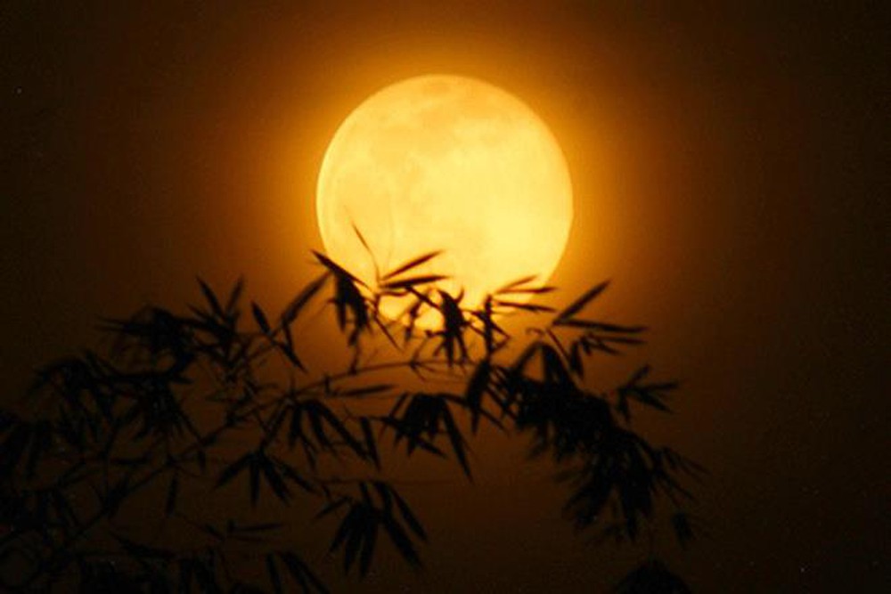 Những hình ảnh mặt trăng tròn đẹp nhất ảnh trăng máu siêu đẹp